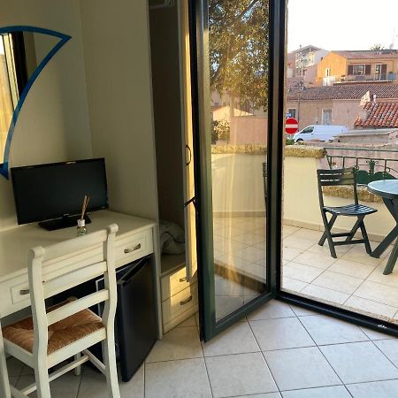 B&B Le Farfalle Палау Экстерьер фото