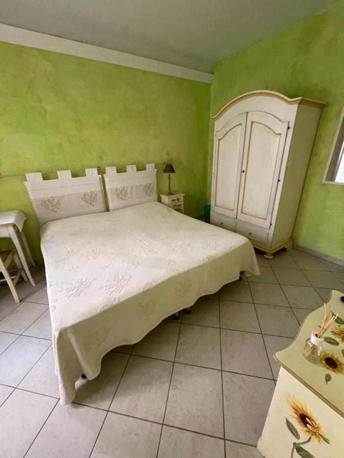 B&B Le Farfalle Палау Экстерьер фото