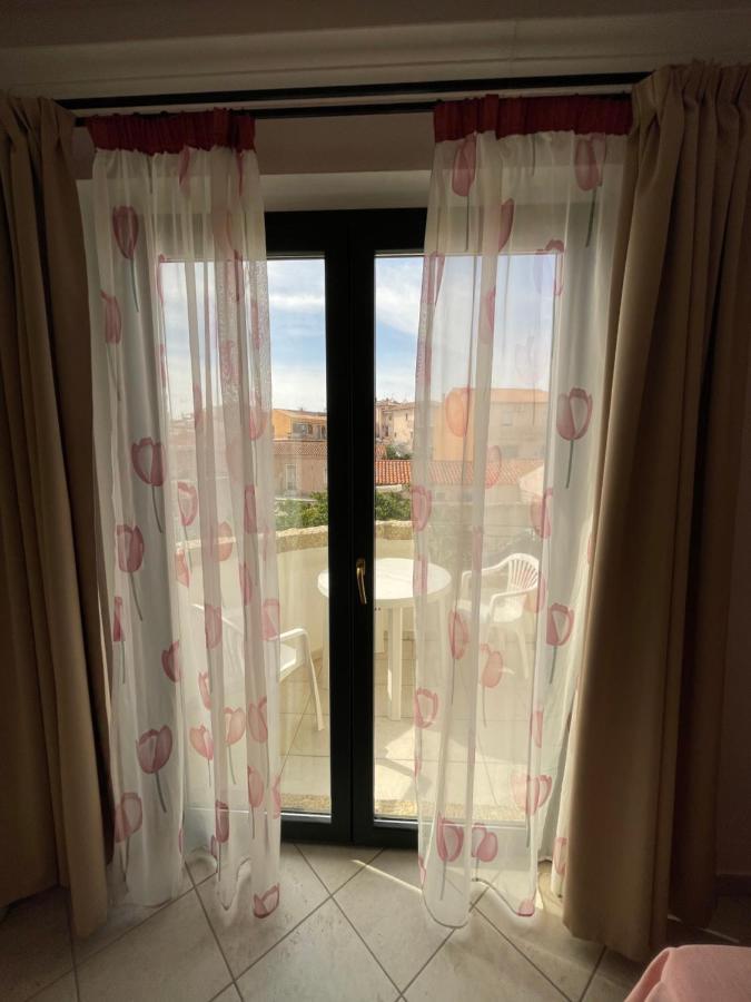 B&B Le Farfalle Палау Экстерьер фото